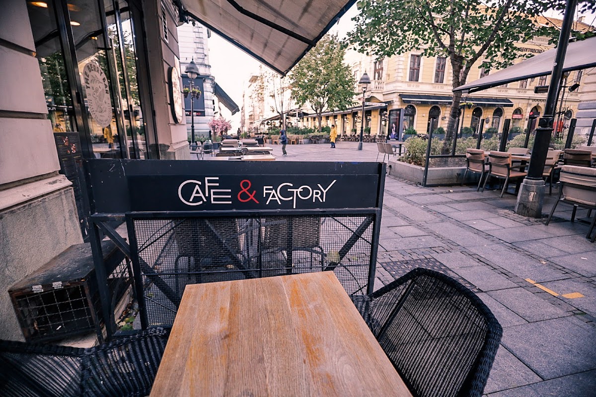 Cafe&factory6